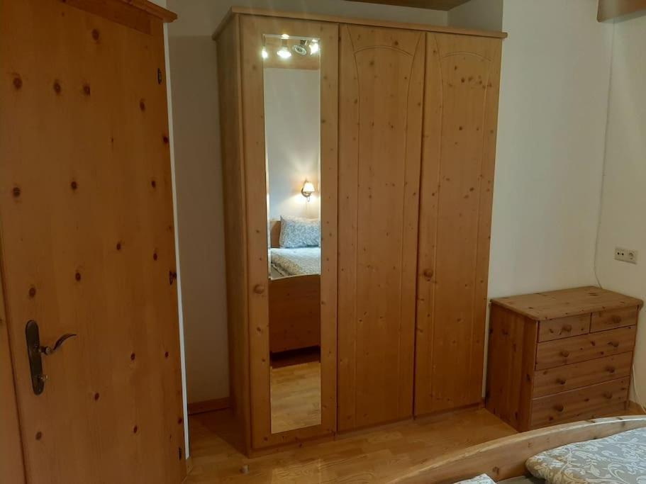 Alpine Cottage With Exceptional View Mayrhofen Exteriör bild