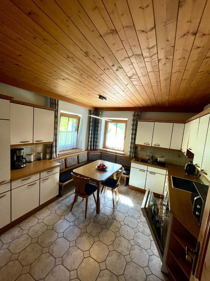 Alpine Cottage With Exceptional View Mayrhofen Exteriör bild